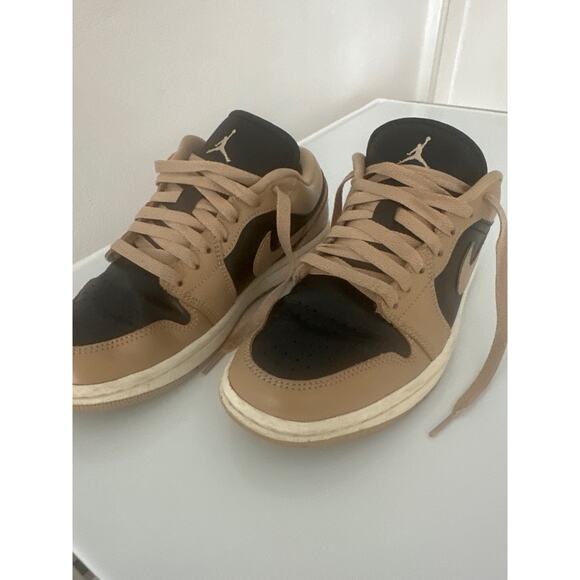 Nike dunks size 7 excellent condition - Picture 2 of 4